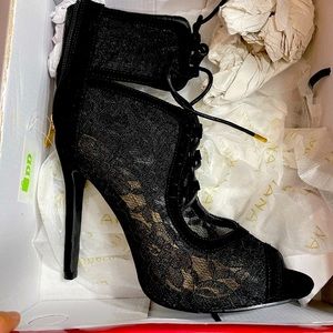 Sexy lace high heels